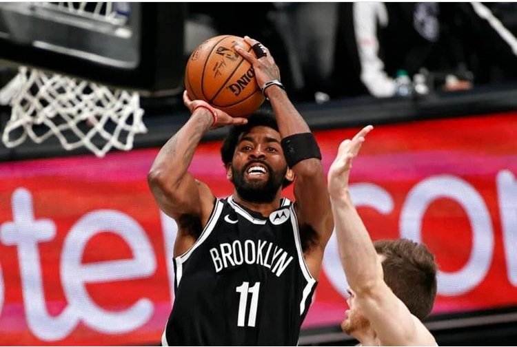 Covid-19: Kyrie Irving yangiwe gukinira Brooklyn Nets yo muri NBA kubera atafashe urukingo