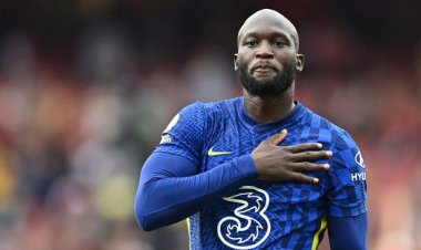 Kera kabaye Romelu Lukaku yasabye imbabazi umuryango mugari wa Chelsea nyuma yo gukora ibara