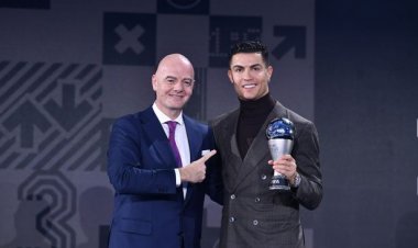 Nyuma y'igihembo kidasanzwe, Cristiano Ronaldo yavuze igihe azahagarikira gukina
