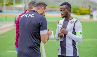 Kabaye ku munsi wa 13 wa shampiyona, APR FC yambuye Kiyovu Sports umwanya wa mbere