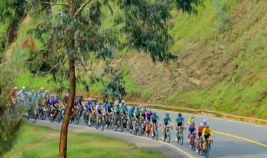 Tour du Rwanda: Etape Kigali-Gicumbi umunyarwanda Mugisha Samuel ari muri batatu bayoboye