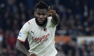 Arsenal na Manchester United zigiye guterwa umugongo kubera FC Barcelona