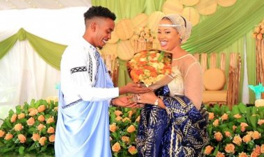 Rutanga Eric yakoze ubukwe bwagaragayemo ibyamamare bitandukanye(AMAFOTO)