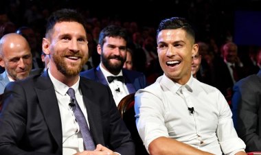 Umunya-Ghana ashaka kugura Chelsea agahurizamo Messi na Cristiano