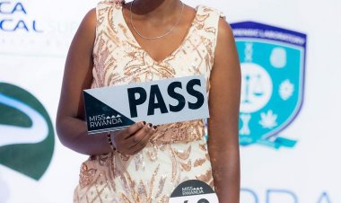 M Irene asengeye wa mu Miss ufite ubumuga (Jannete) isengesho Rigwa mu mazi  mbega ibyago