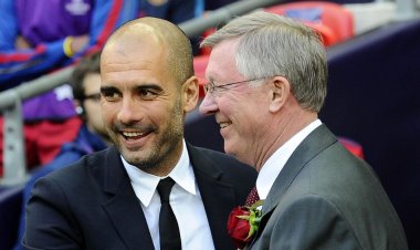 Kubera icyongereza gike Pep Guardiola ntiyamenye ko yasabwe gutoza Manchester United