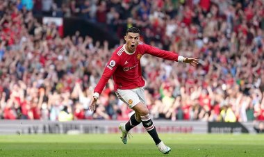 Cristiano Ronaldo yinjije akayabo nyuma yo gutsinda ikipe ya Norwich ibitego bitatu