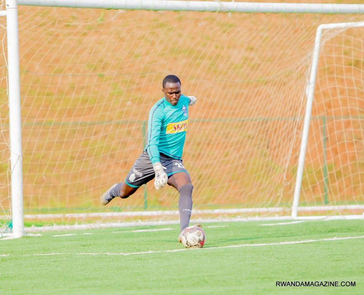 Umwe wa Rayon Sports na babiri ba AS Kigali bari muri barindwi berekeza muri APR FC