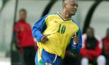 Ibyishimo abanyarwanda bagize ku munsi nk'uyu mu 2003 bingana no kwiheba bafite ubu