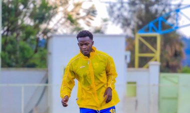 Mutsinzi Ange ashobora gutandukana n'ikipe ye kubera ibyangombwa