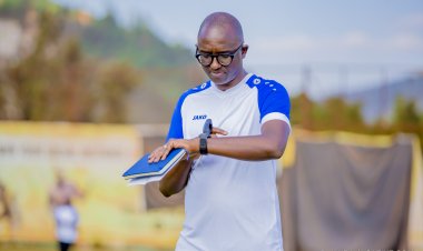 Haringingo Francis wakubitiwe i Rubavu yabyegetse ku misifurire agaragaza ubwoba ku mukino wa APR FC