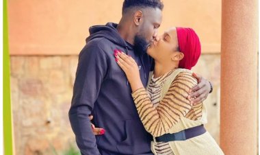 Bijoux yishongoye kuri Lionel aca amarenga y’urukundo rushya