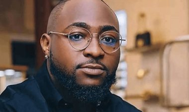 Alubumu nshya ya Davido yaciye ibintu