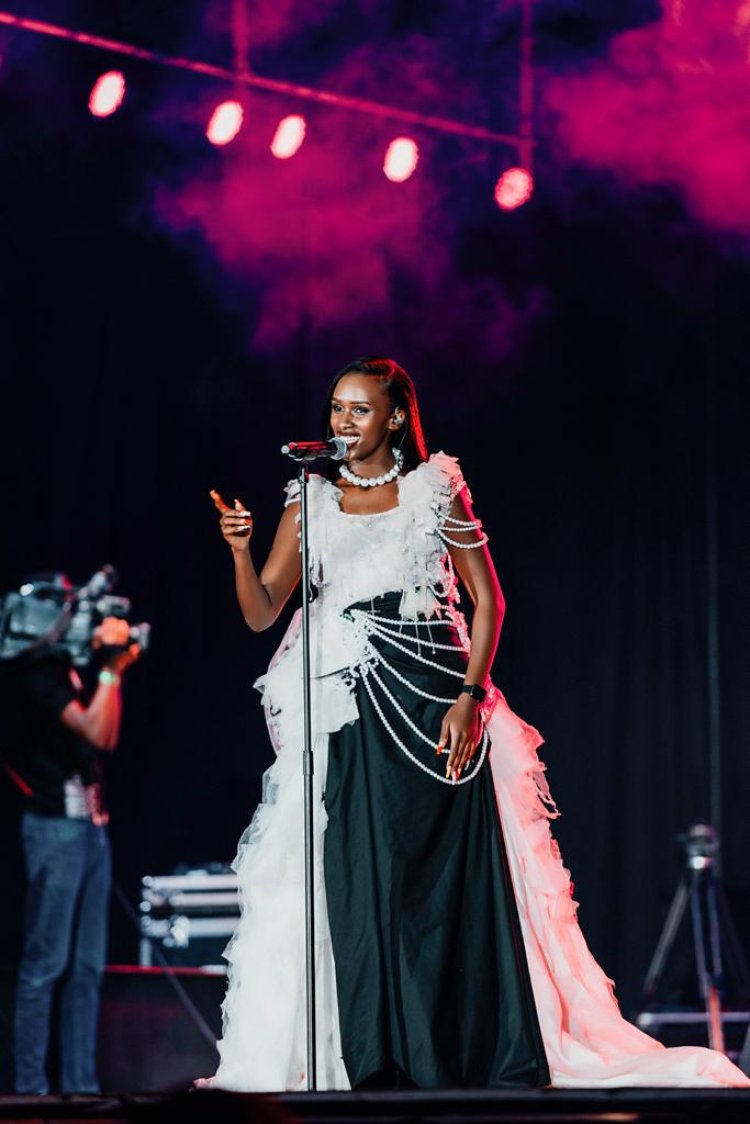 Umwaka umwe! Bwiza mu mibare