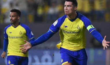 Ronaldo aratera umugongo Al Nassr