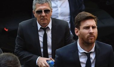 Papa wa Messi yabeshyuje ibyavuzwe ku muhungu we