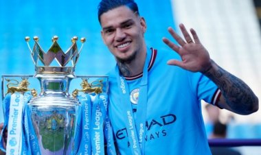 Ni amarozi? Umuzamu wa Manchester City yavuze aho akura amahirwe