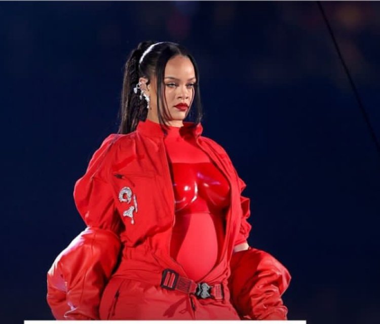 Igitaramo Rihanna yakoze muri Gashyantare cya Super Bowl Halftime Show 2023 kimaze guca agahigo