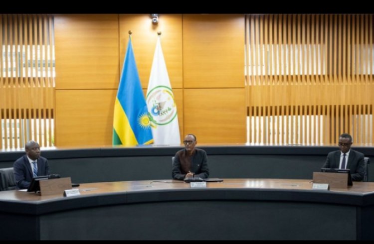 Perezida Kagame ayoboye inama y'ikubagahu n'Abaminisitiri