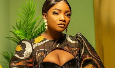 Simi yigeze kwangirwa kwinjira mu biro by'abinjira n'abasohoka