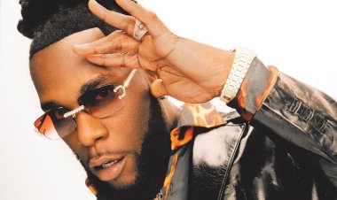 Burna Boy ari kuvugirizwa induru n'abafana bamutegereje bakamuheba