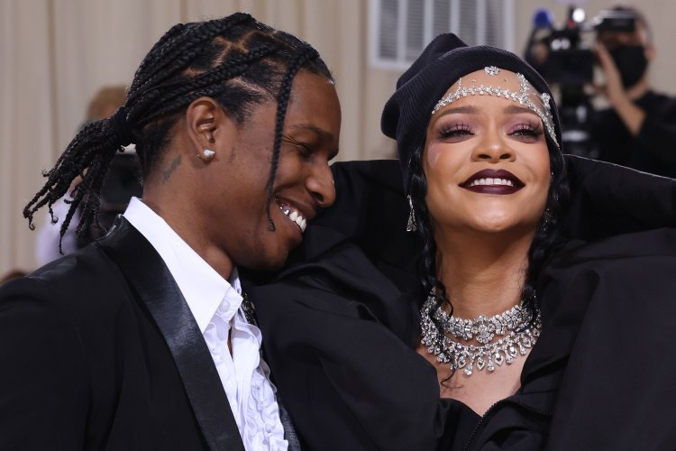 Rihanna na A$AP Rocky bongeye gushyira abafana mu rujijo