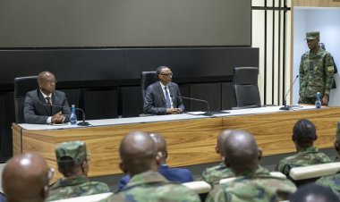 Perezida Kagame yahuye n'Abayobozi bakuru mu nzego z'umutekano