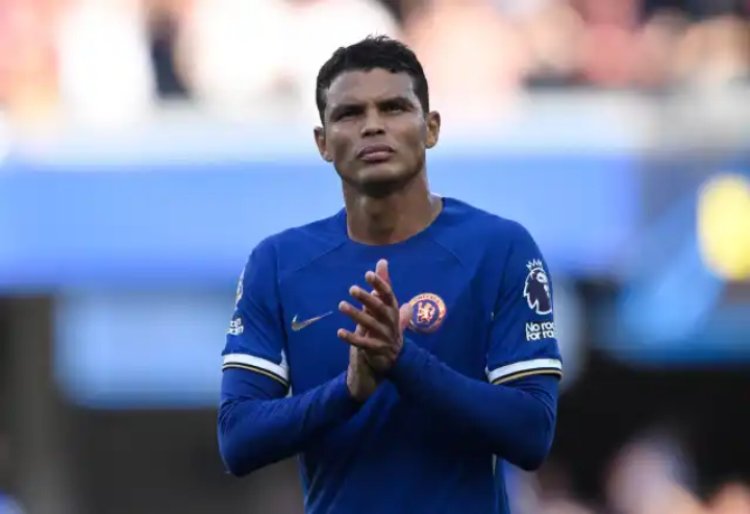 Thiago Silva wagaragaje agahinda gakabije yikomwe n'abafana ba Chelsea