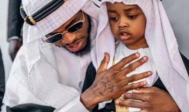 Diamond Platnumz yatewe utwatsi ku isabukuru ye n'umwana we
