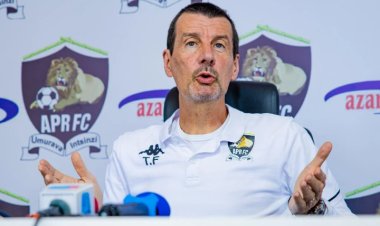 Thierry Froger yiteguye kwihagararaho imbere ya Rayon Sports izamugora