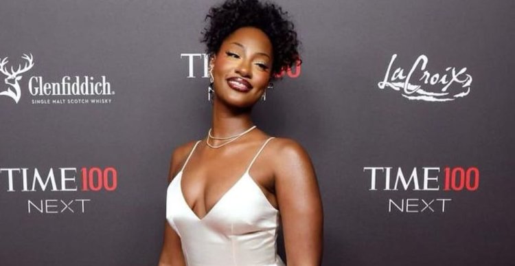 Nifataga amajwi na telefone nkasohora indirimbo! Urugendo rwa Tems mu muziki