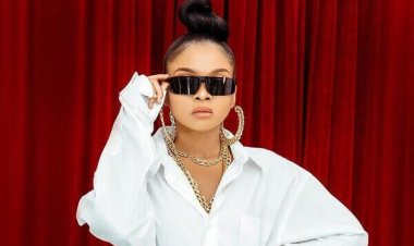 Zuchu mu gahinda gakomeye nyuma yuko indirimbo ye isubije abarimu babiri ku isuka