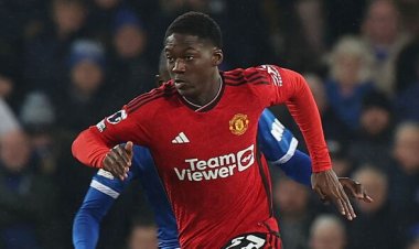 Kobbie Mainoo agiye guhondanya imitwe u Bwongereza na Ghana