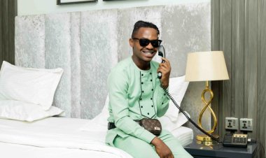 Bifashe mapfubyi! Umunyamakuru Peacemaker  yasezeye ikinyamakuru yakoreraga