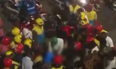 Umusore n'umukobwa mu maboko ya RIB bazira gusambanira ku muhanda