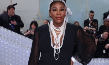 Benshi bishimiye Serena Williams watanze inkunga y'amashereka