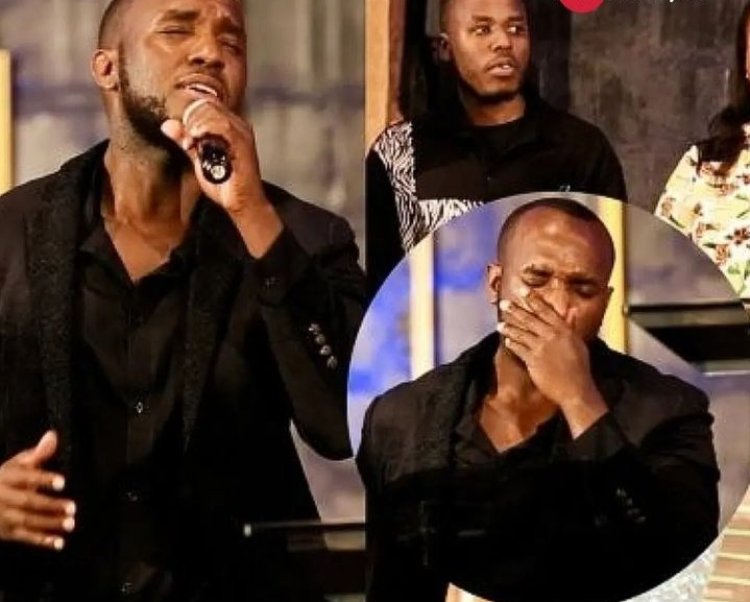 The Ben yaturitse ararira imbere y'imbaga ubwo yashimaga Imana