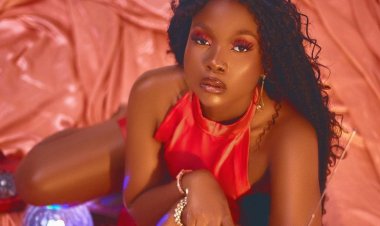 Uwahoze ari umukunzi wa Zuchu yasizoye arashaka kimukiza Diamond Platnumz