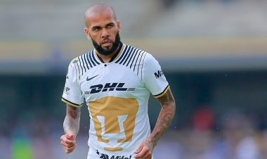 Dani Alves arimo gusabirwa indi myaka mu buroko