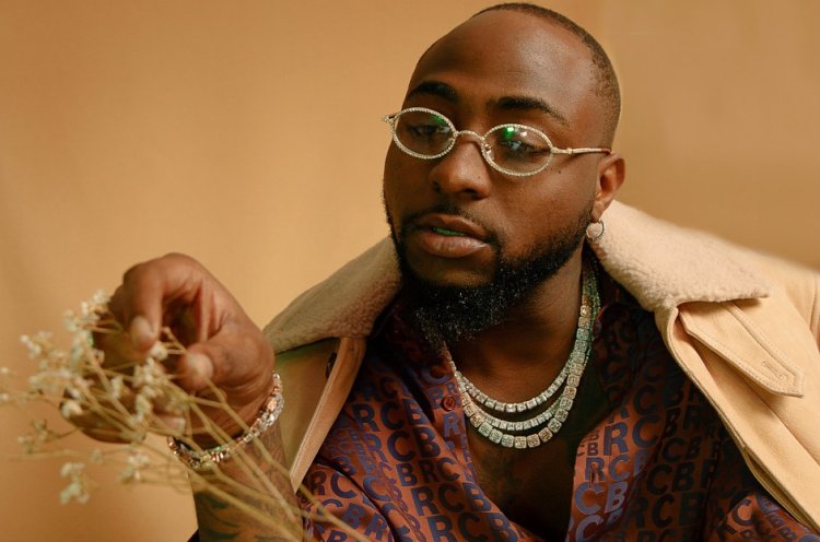 Davido yikururiye ibitutsi nyuma yo kwivanga mu by'amoko muri Nigeria