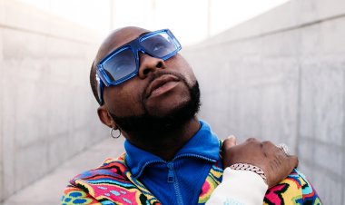 Davido yongeye gukangaranya Abanya-Nigeria