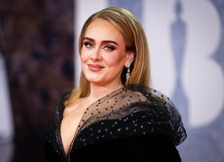Adele arifuza cyane kubyara umukobwa