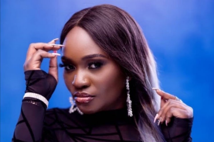 Jackie Chandiru yahishuye urwo yahuye na rwo mu gitaramo cya ‘Blu 3 Reunion Concert’