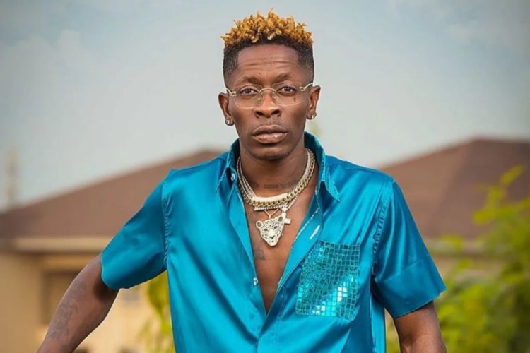 Shatta Wale yasubije nyina uherutse  kumuteza isi