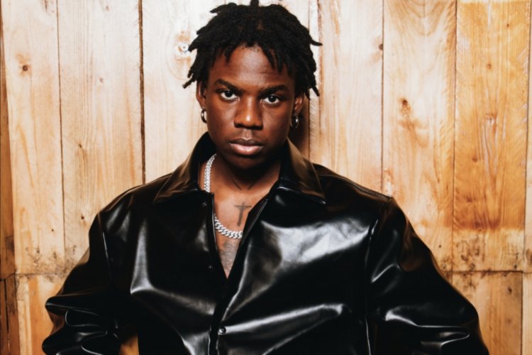 Rema yishyuwe akayabo ngo azaririmbe mu bukwe bwo mu Buhinde