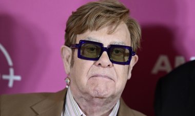 Elton John ntakibasha kubona