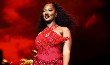 Tems yavuze uburyo agitangira umuziki byabanje kumuyobera