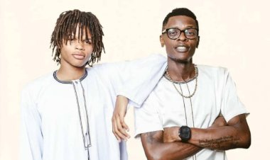 Umuhungu wa Jose Chameleone yirahuriyeho amakara ashyushye