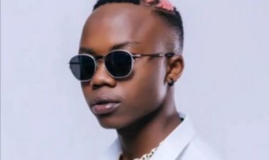 Kirikou Akili yikuye mu gitaramo cya Kivumbi King