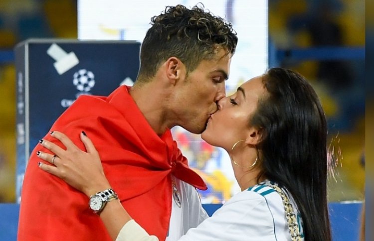Bite by'ubukwe bwa Cristiano na Georgina Rodriguez bwahejeje amaso ya benshi mu kirere?